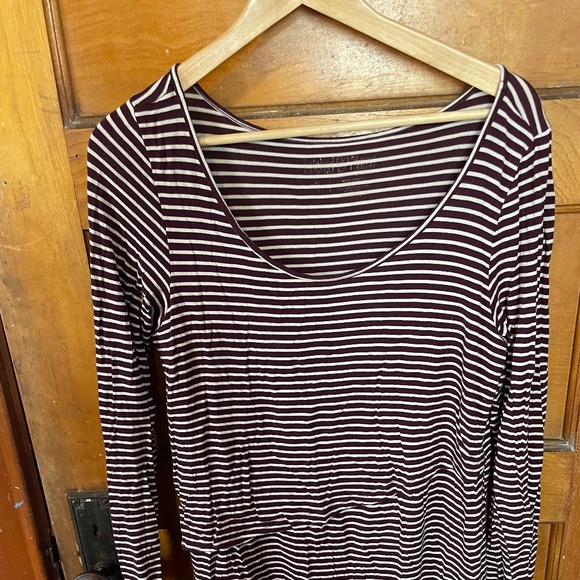 Latched Mama Asymmetrical Long Sleeve Nursing Tunic, Maroon Striped, Small - Picture 1 of 2